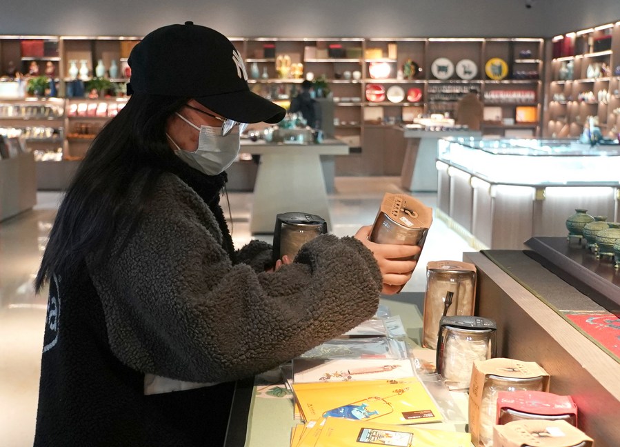 Across China Business of surprise China's emerging blind box