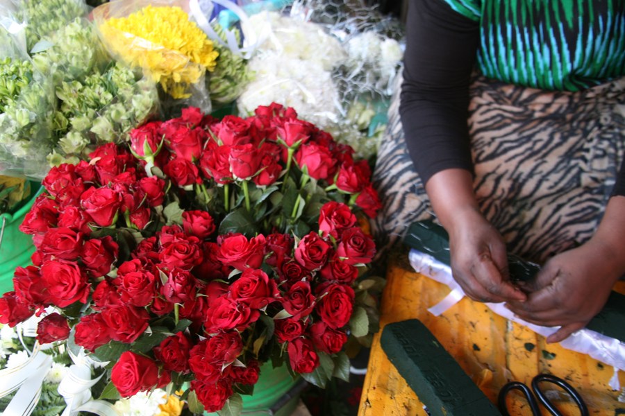 Kenya's flower exports hit 993 mln USD in 2020 Xinhua English.news.cn