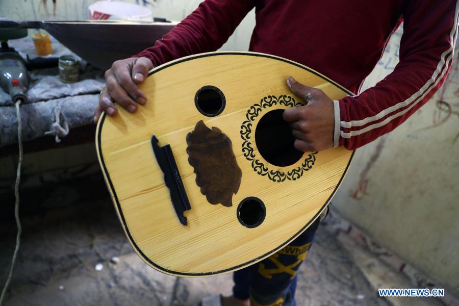 Feature Egyptian oud making exports to musicians in 12