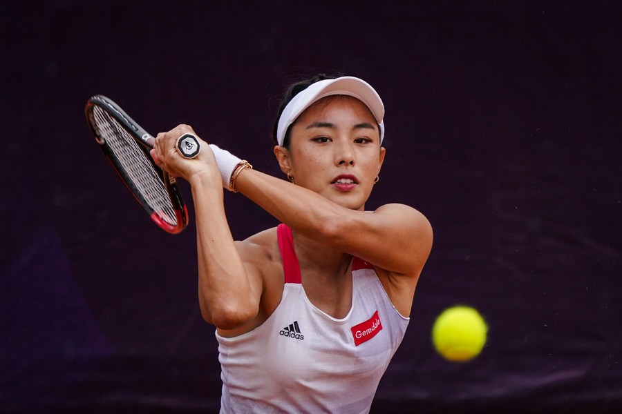 China's Wang upset by Paolini in lead up Australian Open - Xinhua | English.news.cn