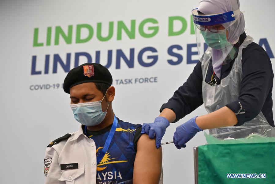 Vaccine sinovac selangkah Selangor launches