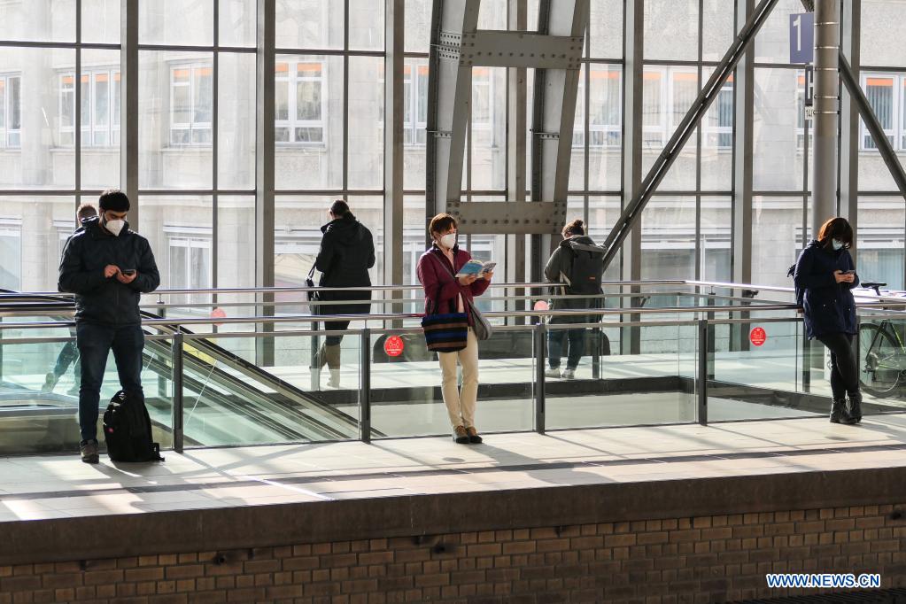 Germany records 22,657 new COVID19 cases Xinhua English.news.cn