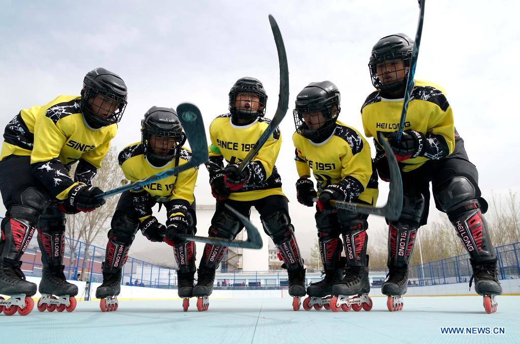 China's martial arts school builds ice hockey team Xinhua English