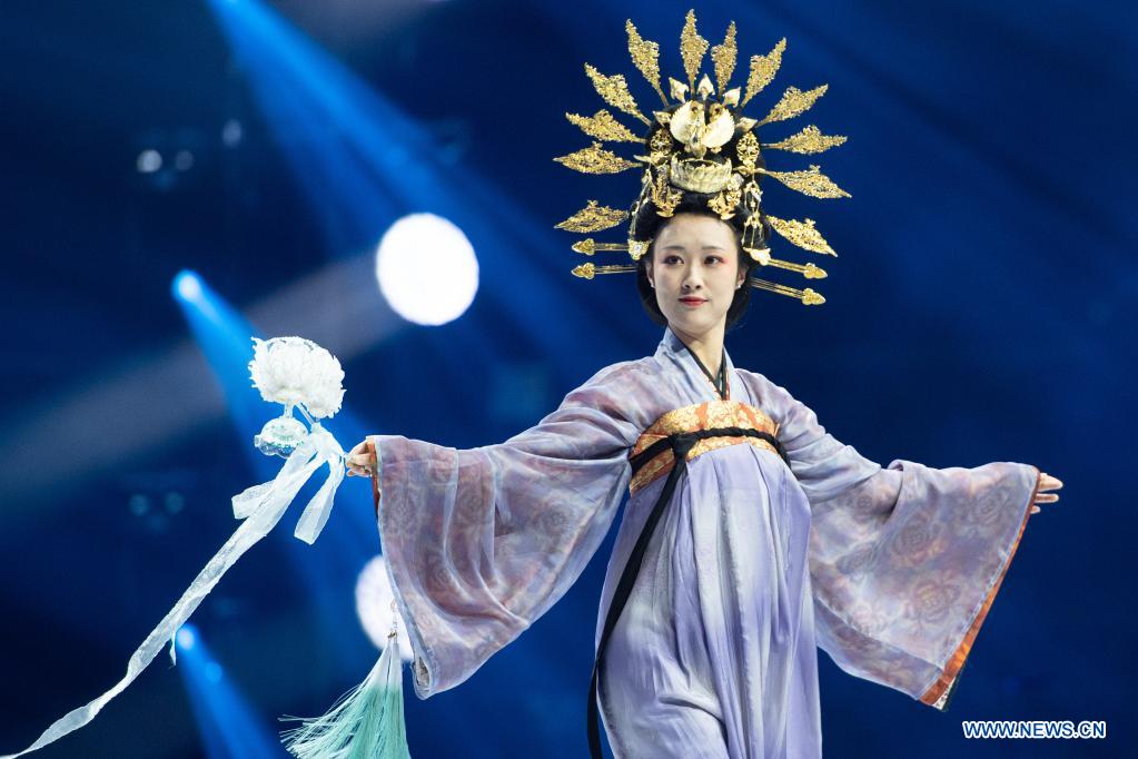 Highlights of 4th Chinese National Costume Day Xinhua English.news.cn