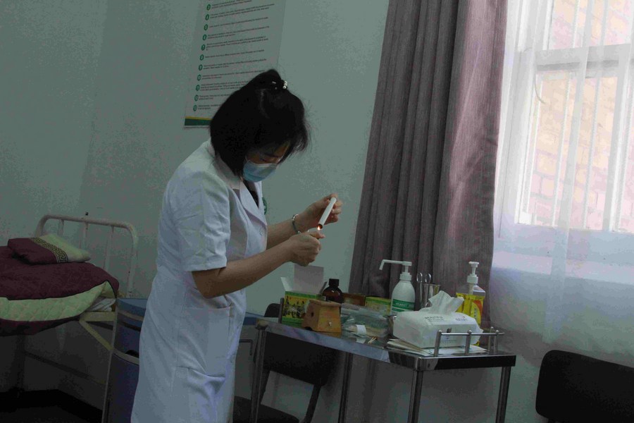 (Hello Africa) Feature Traditional Chinese Medicine clinic offers Zimbabweans alternative