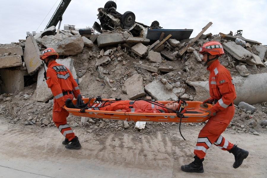 GLOBALink How does a professional rescue team work? A close look at