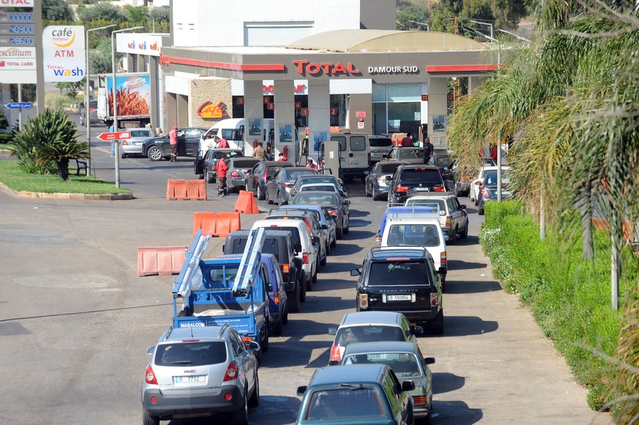 Mideast in Pictures Lebanese gas stations overcrowded amid fears about