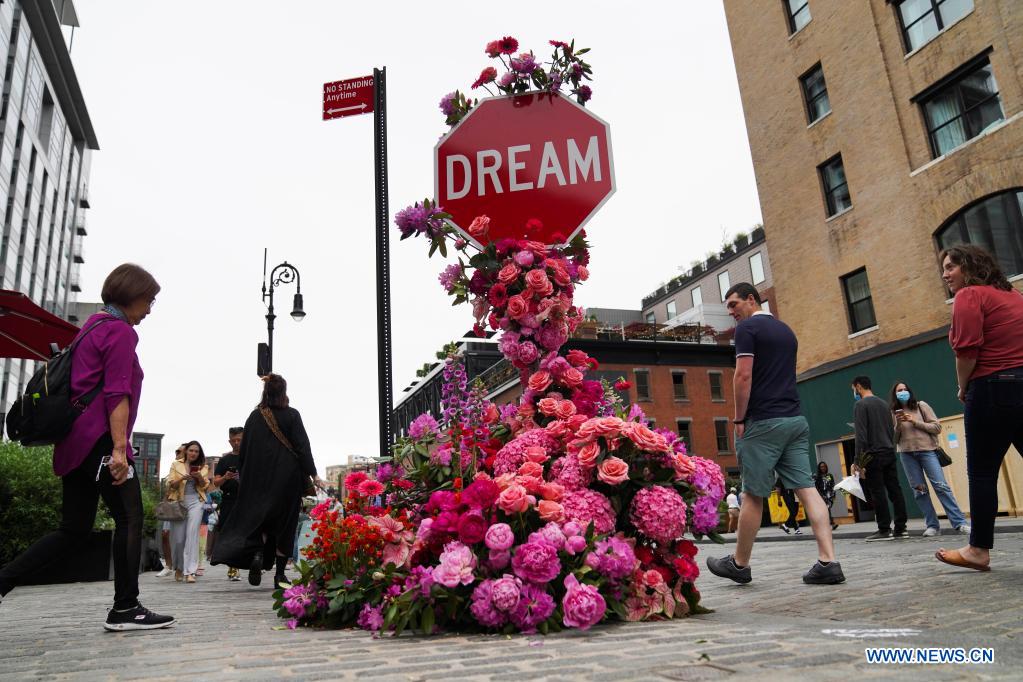 Flower festival kicks off in New York Xinhua English.news.cn