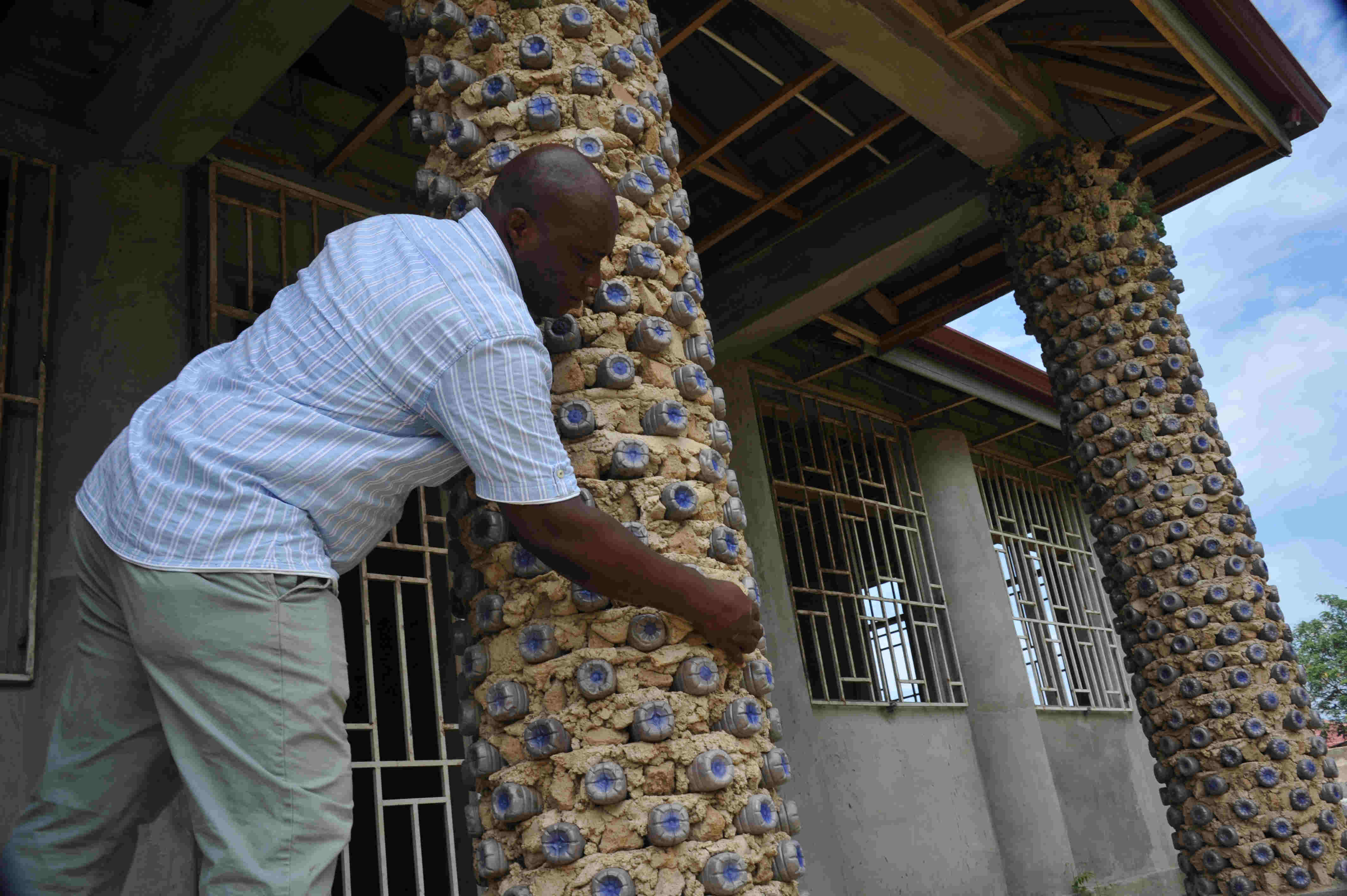 (Hello Africa) Feature African architect builds community library with