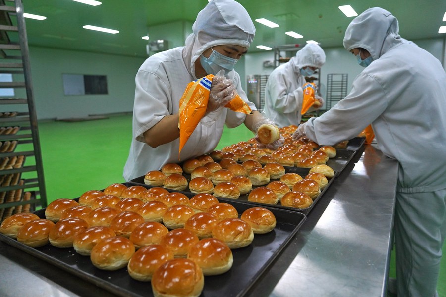 "Land of Bakeries" brings sweet success
