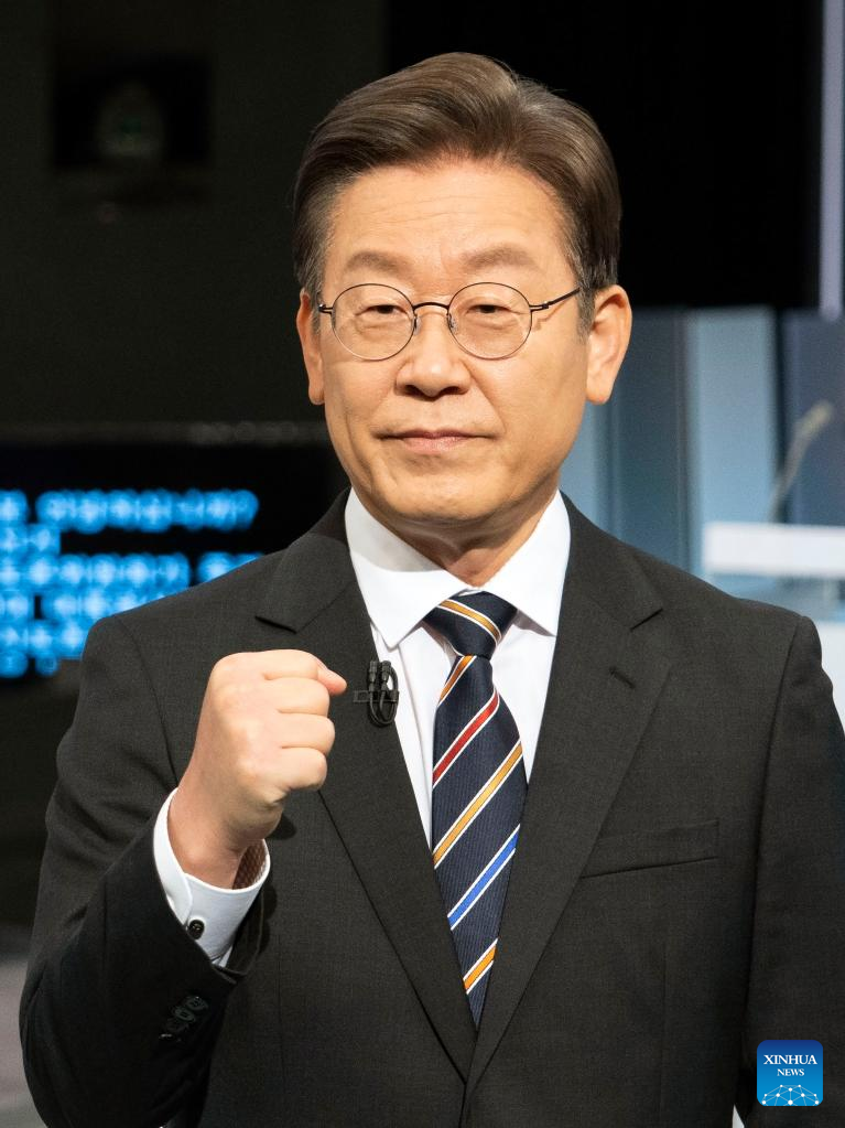 한국의 대통령 후보가 TV 토론을 실시-신화사