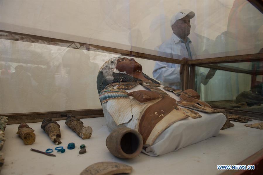 EGYPT-LUXOR-TOMB-DISCOVERY