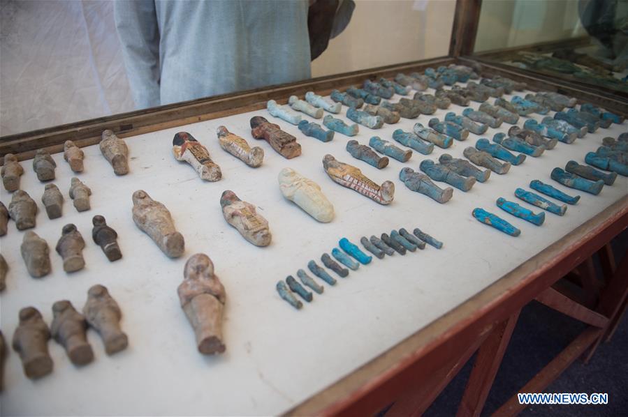 EGYPT-LUXOR-TOMB-DISCOVERY