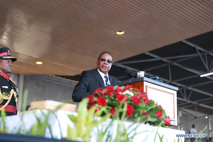 MALAWI-BLANTYRE-NEWLY-ELECTED PRESIDENT-PETER MUTHARIKA-SWEARING IN