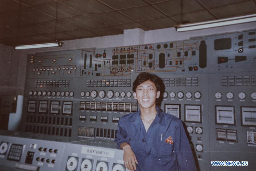 CHINA-LIAONING-ANSHAN-ANSTEEL-GENERATIONS-WORKERS (CN)