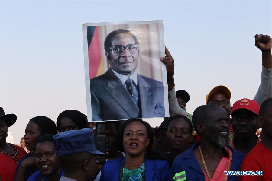 ZIMBABWE-HARARE-MUGABE-BODY-ARRIVAL