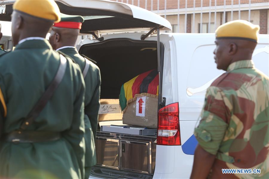 ZIMBABWE-HARARE-MUGABE-BODY-ARRIVAL
