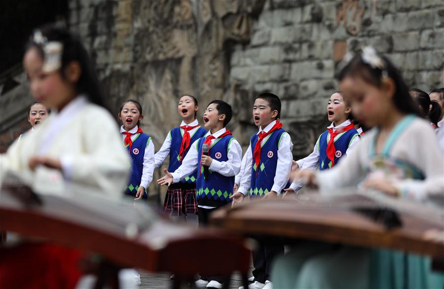 CHINA-CHONGYANG FESTIVAL-CELEBRATION (CN)