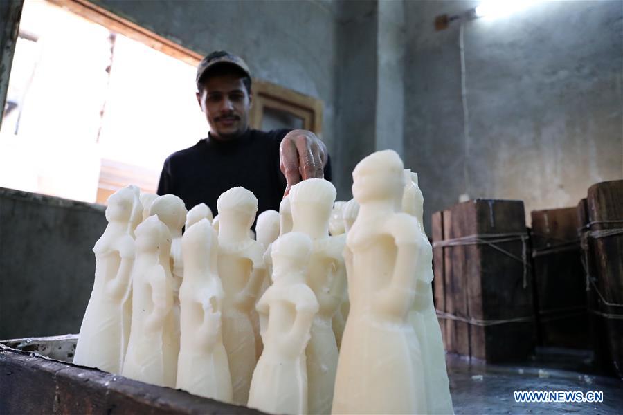 EGYPT-TANTA-TRADITIONAL SUGAR CANDY