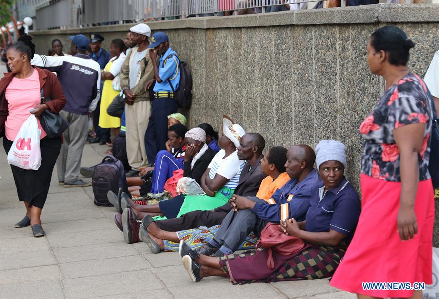 ZIMBABWE-HARARE-NEW BANK NOTES