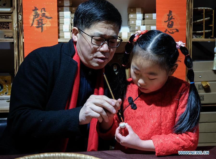 CHINA-ZHEJIANG-TONGXIANG-SILKWORM COCOON PAINTING (CN)