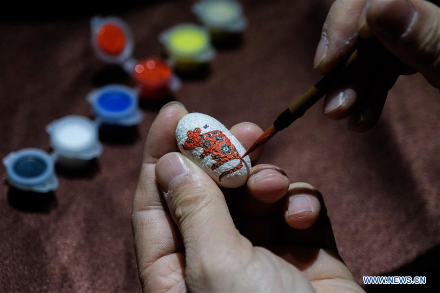 CHINA-ZHEJIANG-TONGXIANG-SILKWORM COCOON PAINTING (CN)