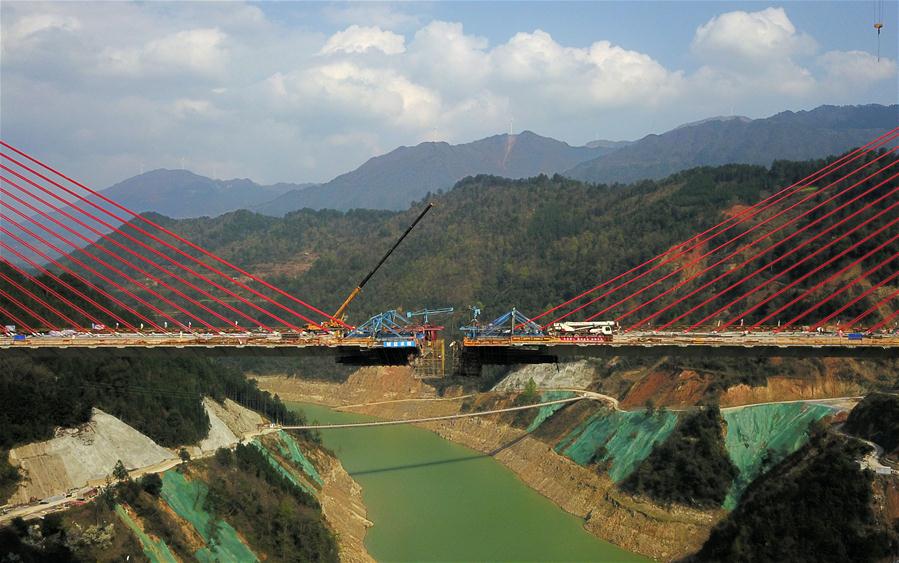 CHINA-GUIZHOU-QINGSHUI RIVER-BRIDGE-CONSTRUCTION (CN)