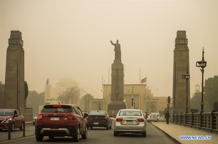 EGYPT-CAIRO-SANDSTORM