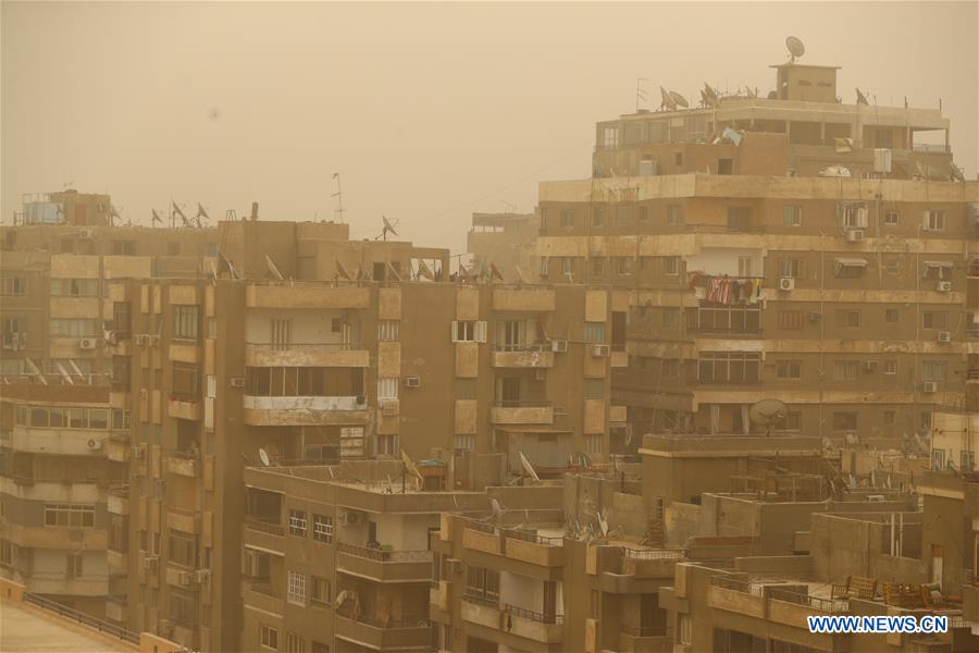 EGYPT-CAIRO-SANDSTORM