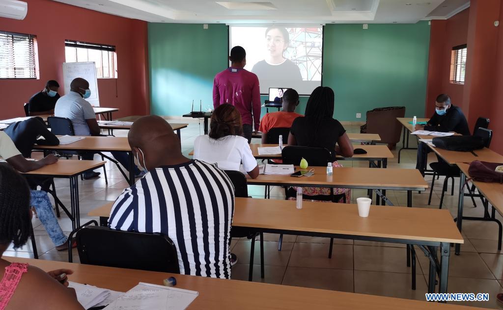 Feature Mandarin Guide Graduates Brace For Chinese Tourists In S Africa Xinhua English News Cn Feature Mandarin Guide Graduates Brace For Chinese Tourists In S Africa Xinhua English News Cn