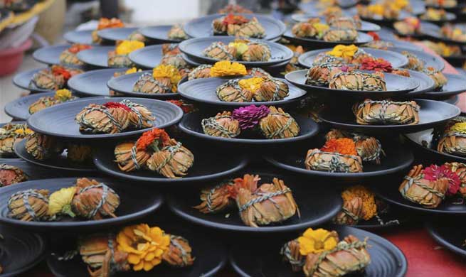 Crab feast held in Huai'an, east China's Jiangsu