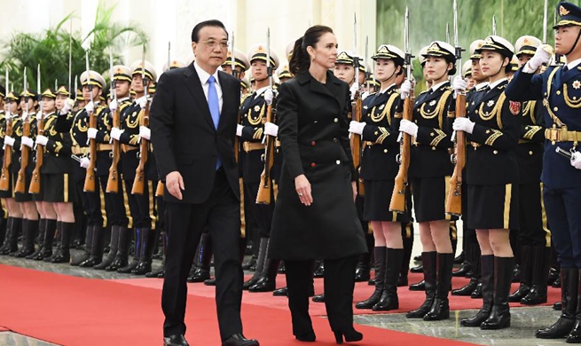 Chinese premier holds talks with New Zealand PM to boost cooperation