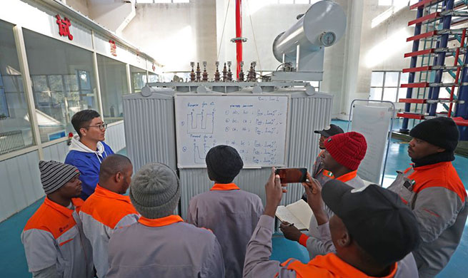 Xinhua Headlines: Nigerian engineers study in China to drive power sector back home