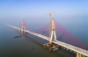 Closure of main project of Poyang Lake No. 2 Bridge finished in China's Jiangxi