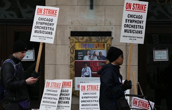 In pics: Chicago Symphony Orchestra members on strike