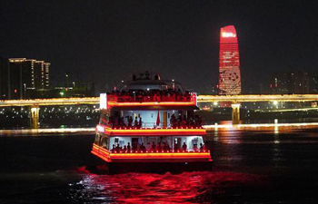 In pics: night view on cruise in Nanchang, E China