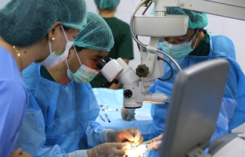 Chinese medical team provides free cataract surgeries to patients in Myanmar's Yangon