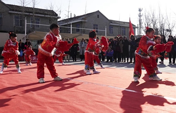 Various cultural activities held in Qingdao for upcoming Spring Festival