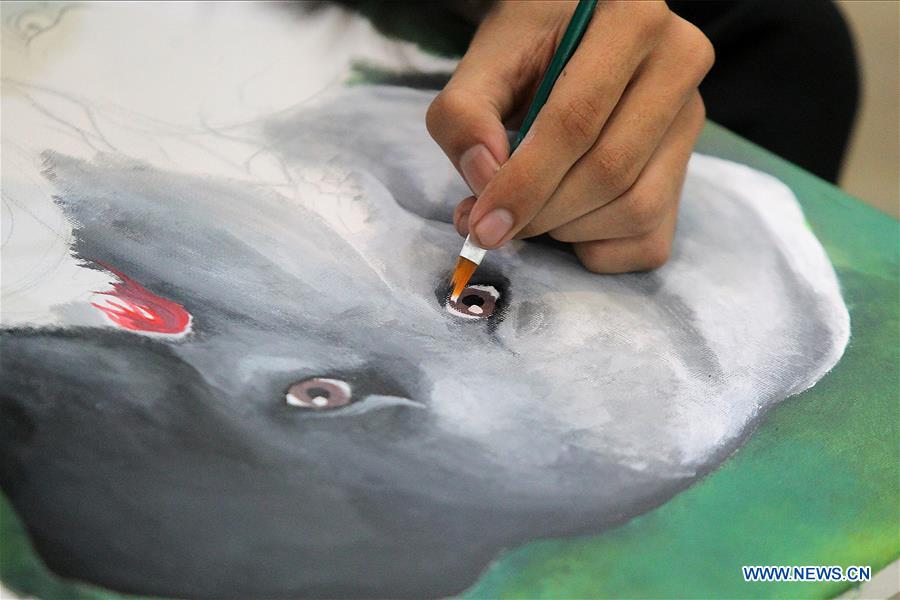 PHILIPPINES-QUEZON CITY-WILDLIFE PAINTING COMPETITION