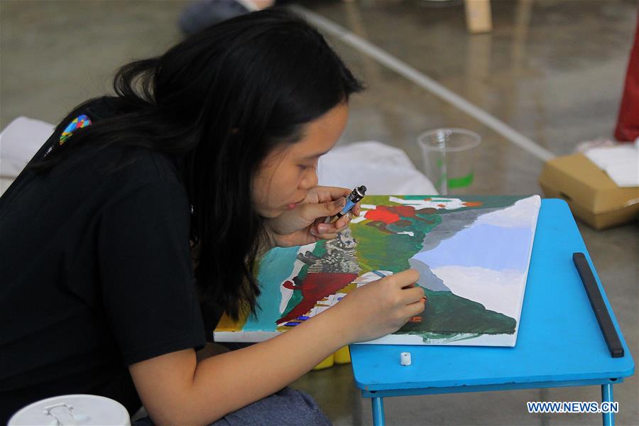 PHILIPPINES-QUEZON CITY-WILDLIFE PAINTING COMPETITION