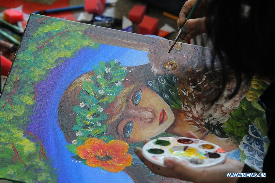 PHILIPPINES-QUEZON CITY-WILDLIFE PAINTING COMPETITION