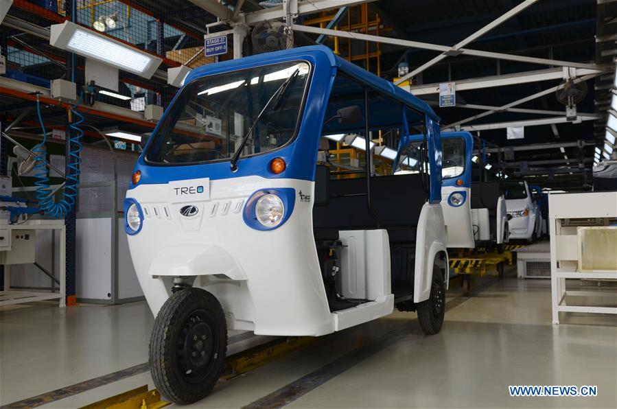 INDIA-BANGALORE-ELECTRIC THREE WHEELER