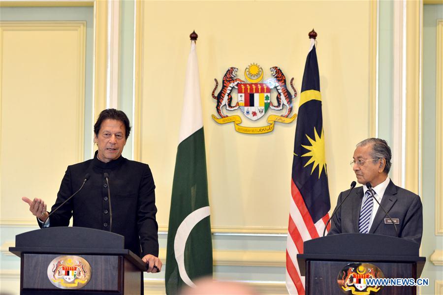 MALAYSIA-PUTRAJAYA-PAKISTAN-PM-VISIT