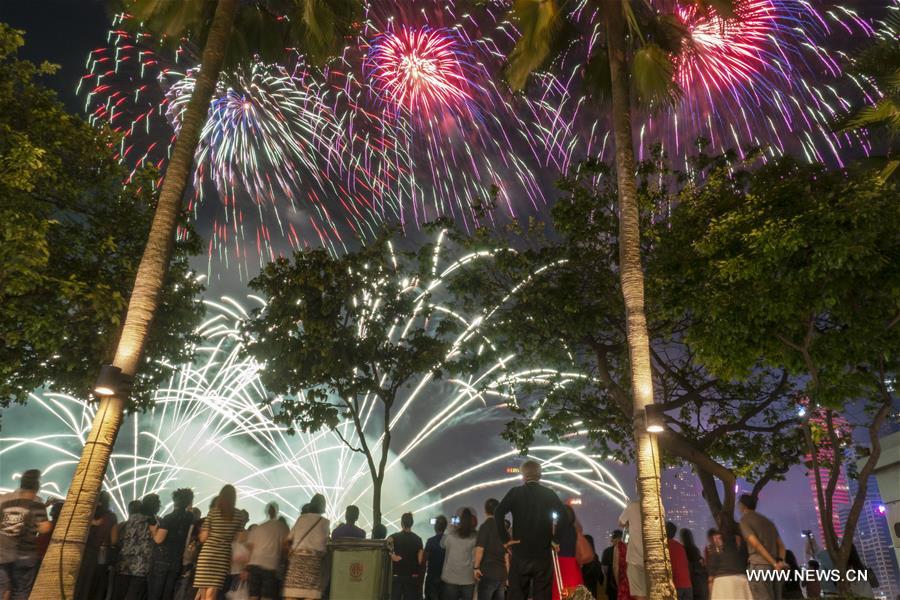 SINGAPORE-FIREWORKS SHOW-LUNAR NEW YEAR