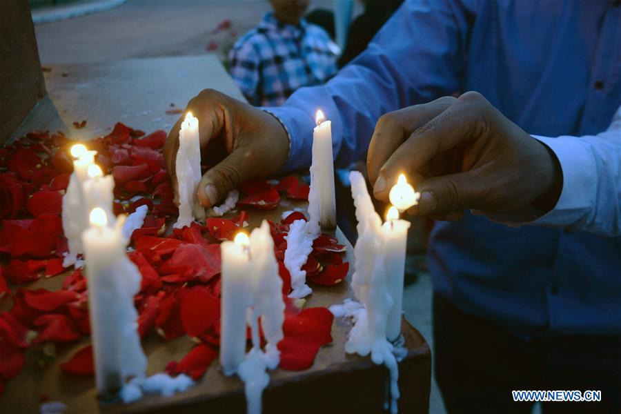 PAKISTAN-PESHAWAR-SRI LANKA-ATTACK-PRAYING