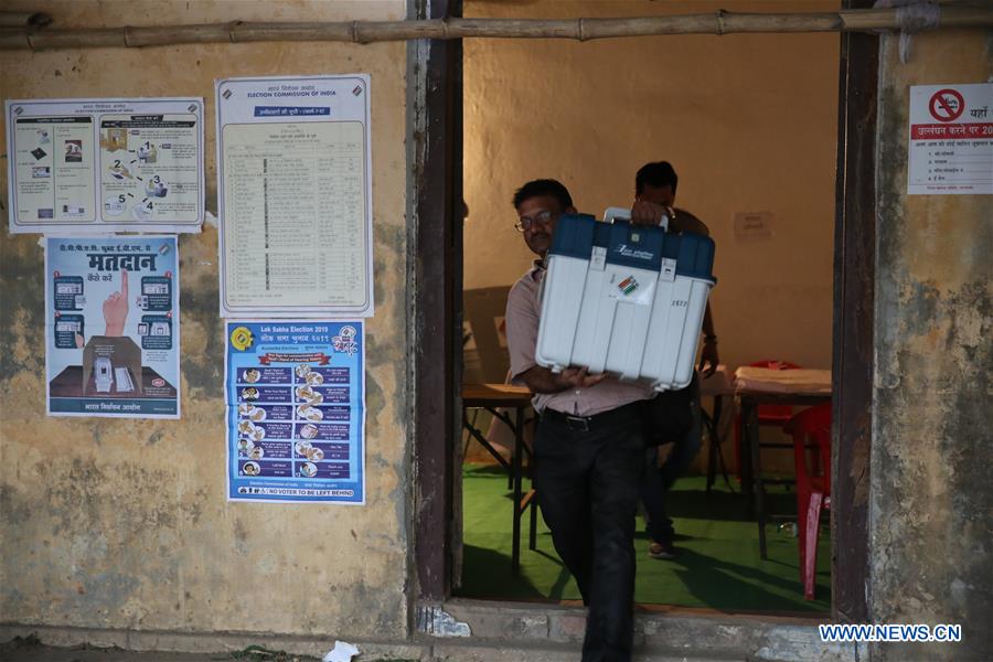 INDIA-VARANASI-GENERAL ELECTIONS-POLLING-END