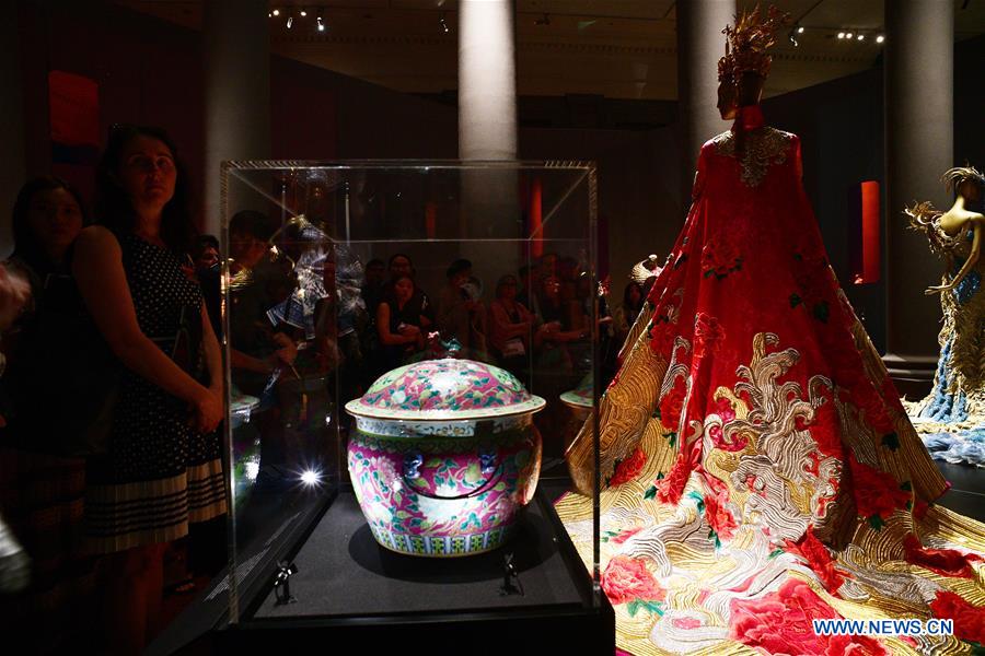 SINGAPORE-CHINESE ART AND COUTURE-EXHIBITION-MEDIA PREVIEW
