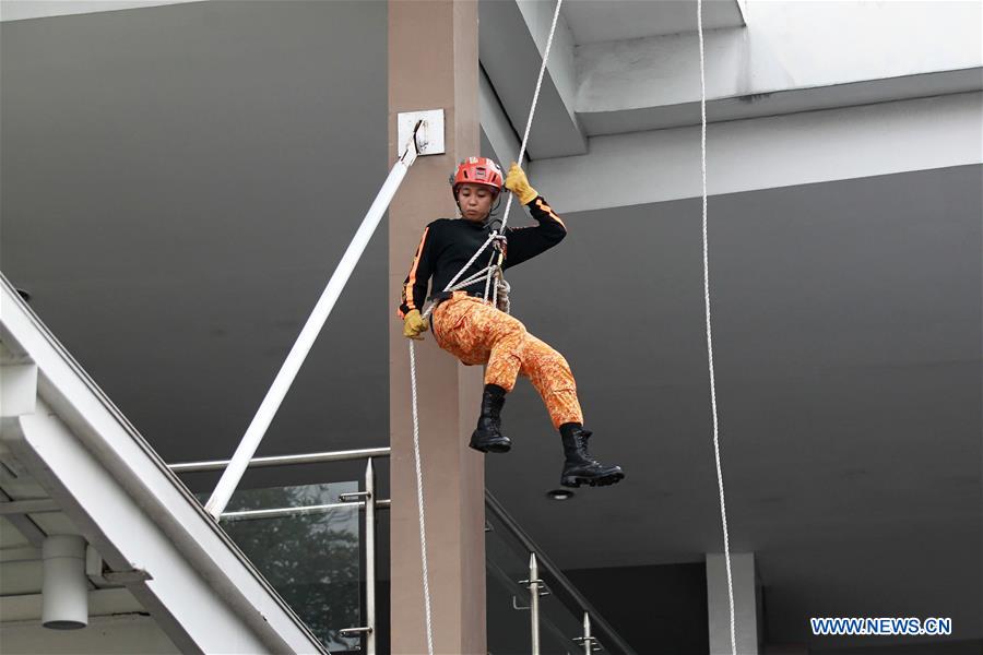 PHILIPPINES-QUEZON-EARTHQUAKE DRILL
