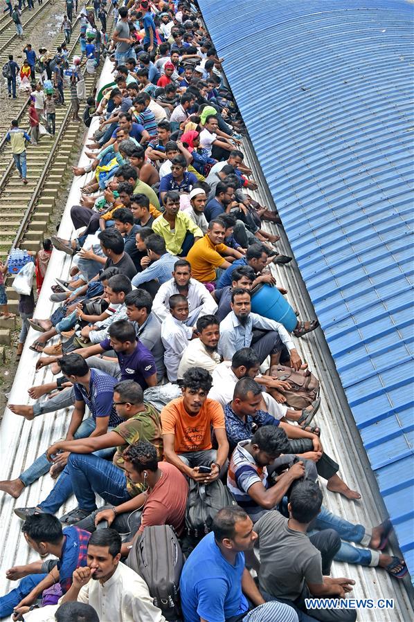 BANGLADESH-DHAKA-EID AL-ADHA-TRAVELLERS