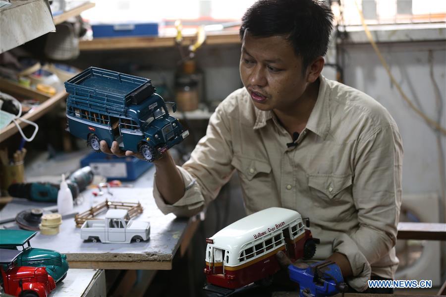 MYANMAR-YANGON-WOODEN MODEL CAR-CRAFTSMAN